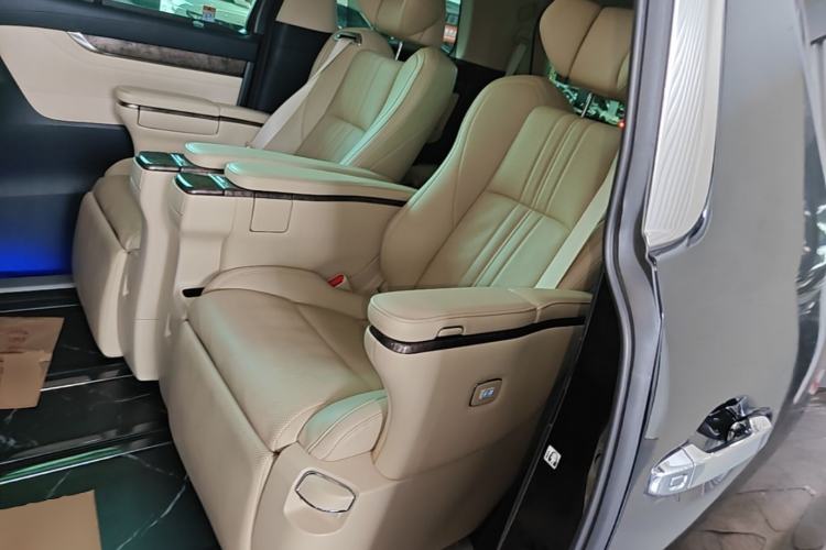 Used Toyota Alphard 2021 Dual-Engine 2.5L Prestige Edition Left Rear Seat