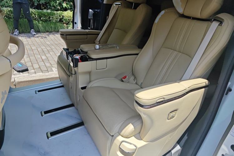 Used Toyota Alphard 2021 Dual-Engine 2.5L Prestige Edition Left Rear Seat