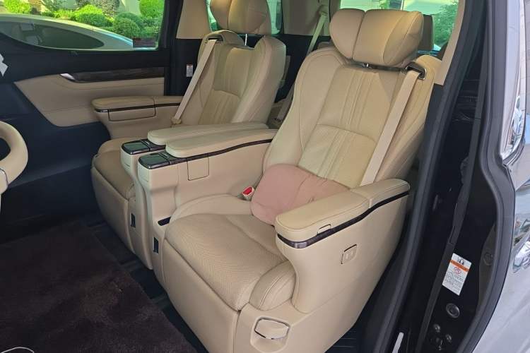 Used Toyota Alphard 2021 Dual-Engine 2.5L Prestige Edition Left Rear Seat