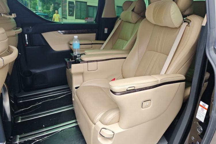 Used Toyota Alphard 2021 Dual-Motor 2.5L Premium Edition Left Rear Seat