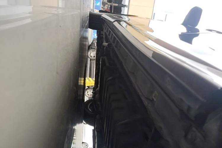 Used Toyota Alphard 2021 Dual-Engine 2.5L Luxury Edition Left Side Sill