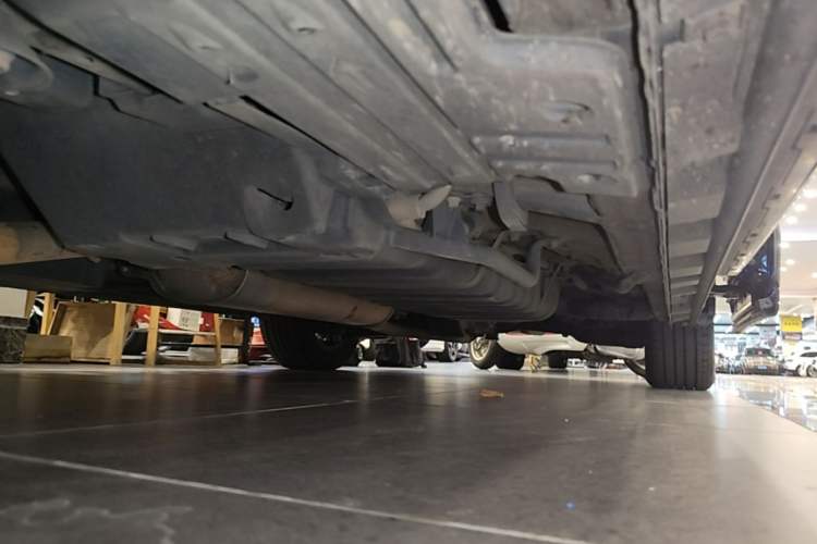 Used Toyota Alphard 2021 Dual-Engine 2.5L Luxury Edition Left Side Sill
