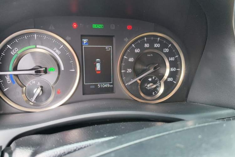 Used Toyota Alphard 2021 Dual-Engine 2.5L Luxury Edition Odometer Close Up