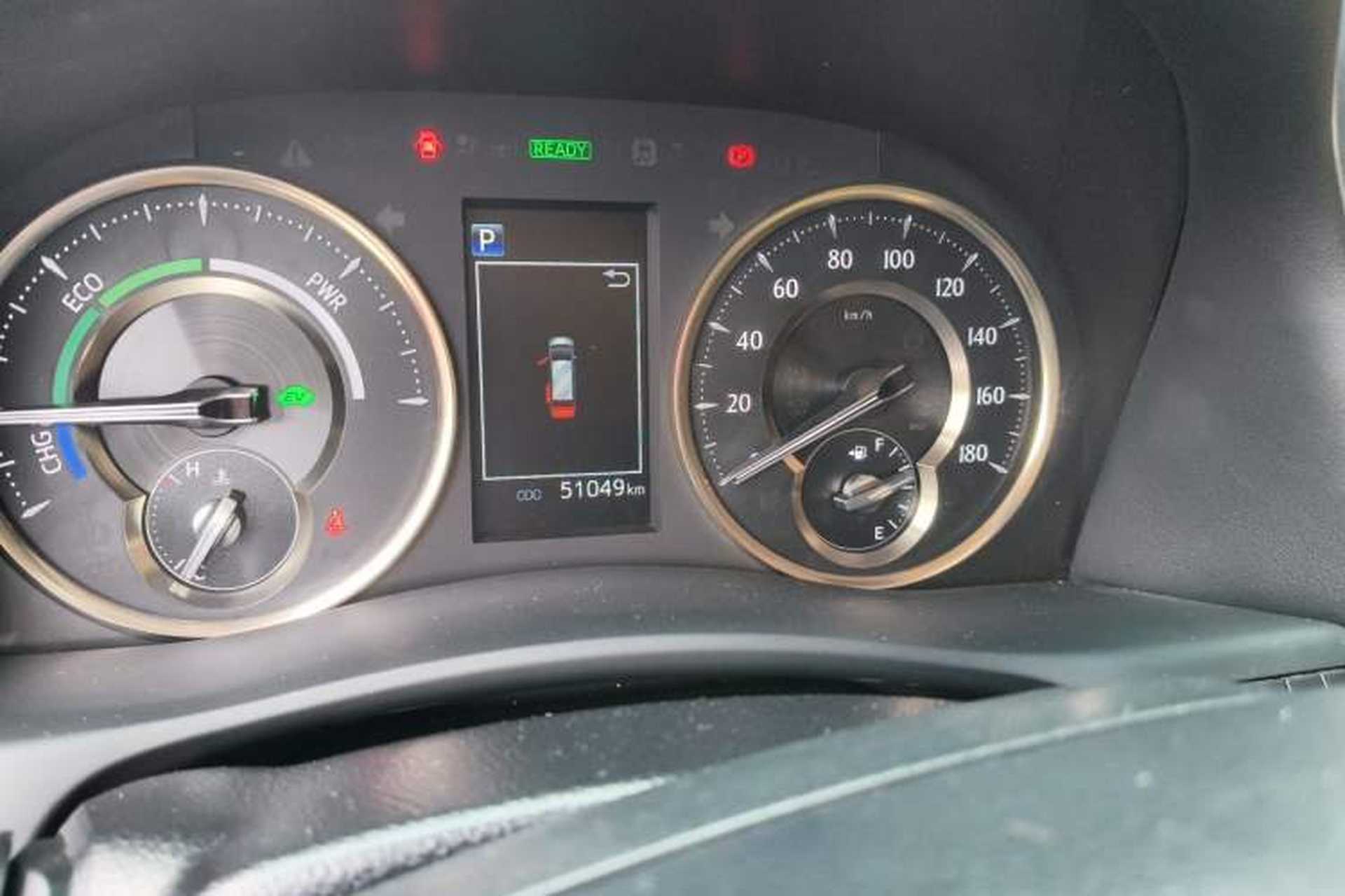 Used Toyota Alphard 2021 Dual-Engine 2.5L Luxury Edition Odometer Close Up
