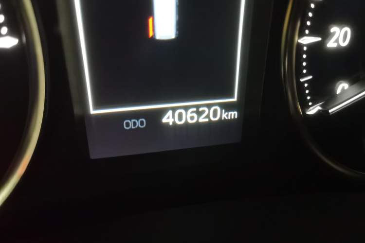 Used Toyota Alphard 2021 Dual-Engine 2.5L Luxury Edition Odometer Close Up