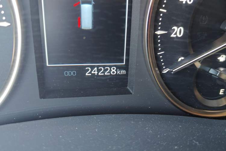 Used Toyota Alphard 2021 Dual-Engine 2.5L Luxury Edition Odometer Close Up