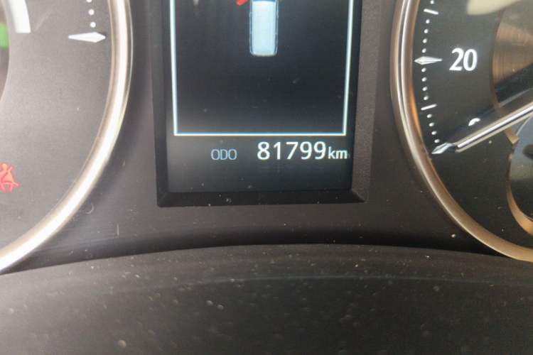 Used Toyota Alphard 2021 Dual-Engine 2.5L Luxury Edition Odometer Close Up
