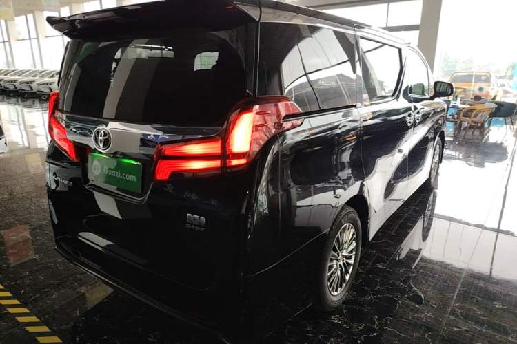 Used Toyota Alphard 2021 Dual-Engine 2.5L Luxury Edition Rear Right 45 Deg