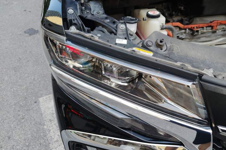 Used Toyota Alphard 2021 Dual-Engine 2.5L Prestige Edition Right Front Headlight