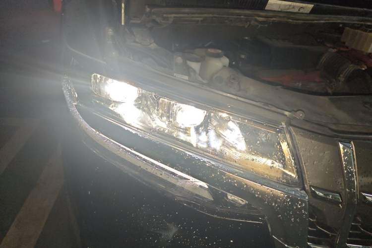 Used Toyota Alphard 2021 Dual-Engine 2.5L Luxury Edition Right Front Headlight