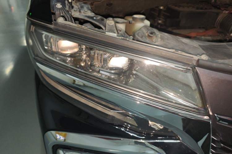 Used Toyota Alphard 2021 Dual-Engine 2.5L Prestige Edition Right Front Headlight