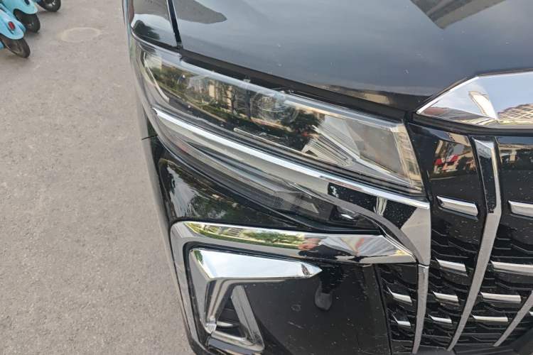Used Toyota Alphard 2021 Dual-Engine 2.5L Prestige Edition Right Front Headlight
