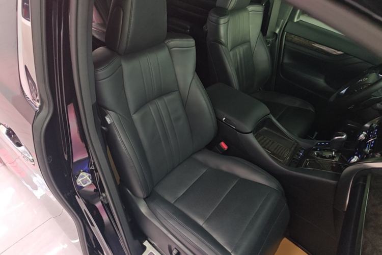 Used Toyota Alphard 2021 Dual-Engine 2.5L Prestige Edition Right Front Seat