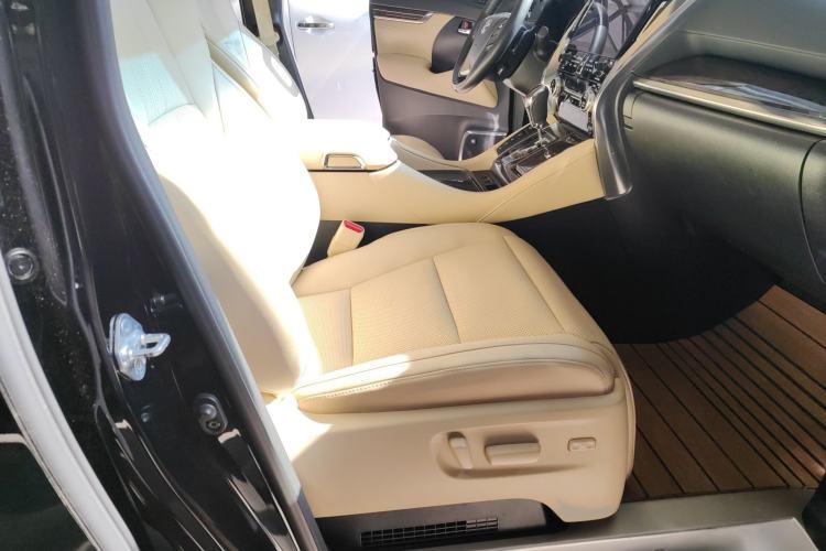 Used Toyota Alphard 2021 Dual-Engine 2.5L Prestige Edition Right Front Seat