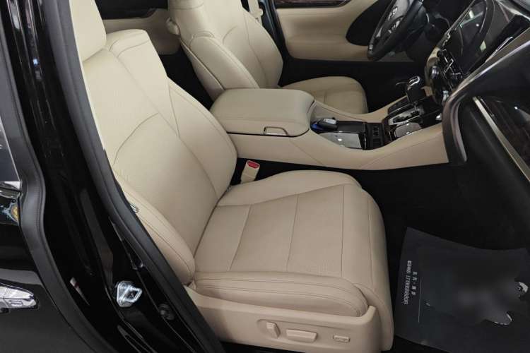 Used Toyota Alphard 2021 Dual-Engine 2.5L Luxury Edition Right Front Seat