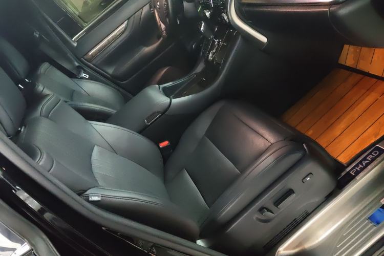 Used Toyota Alphard 2021 Dual-Motor 2.5L Premium Edition Right Front Seat