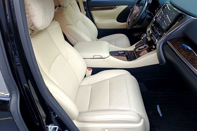 Used Toyota Alphard 2021 Dual-Engine 2.5L Luxury Edition Right Front Seat