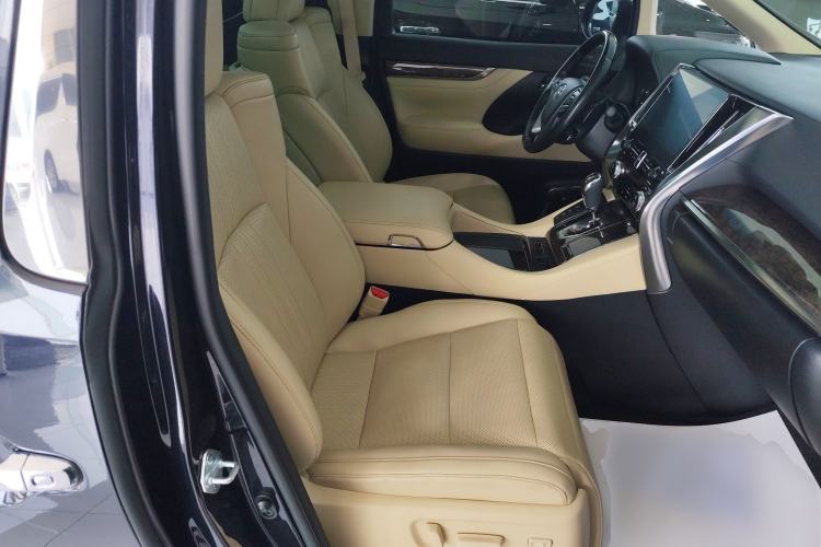 Used Toyota Alphard 2021 Dual-Motor 2.5L Premium Edition Right Front Seat