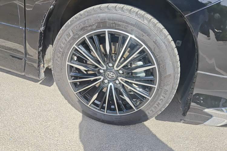 Used Toyota Alphard 2021 Dual-Engine 2.5L Prestige Edition Right Front Wheel Hub