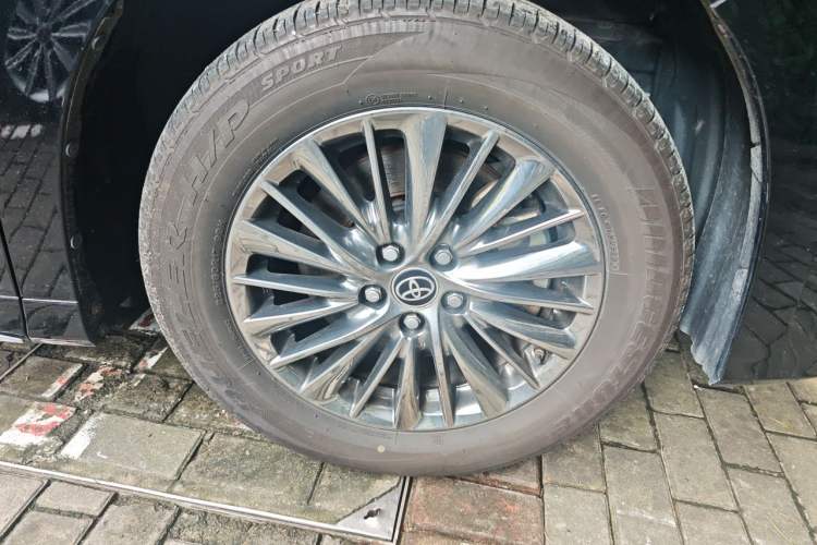 Used Toyota Alphard 2021 Dual-Engine 2.5L Prestige Edition Right Front Wheel Hub