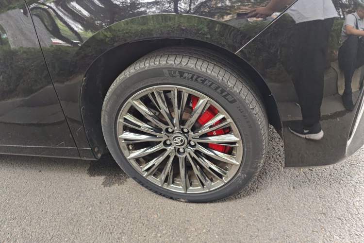 Used Toyota Alphard 2021 Dual-Engine 2.5L Prestige Edition Right Front Wheel Hub