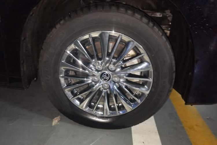 Used Toyota Alphard 2021 Dual-Engine 2.5L Prestige Edition Right Front Wheel Hub