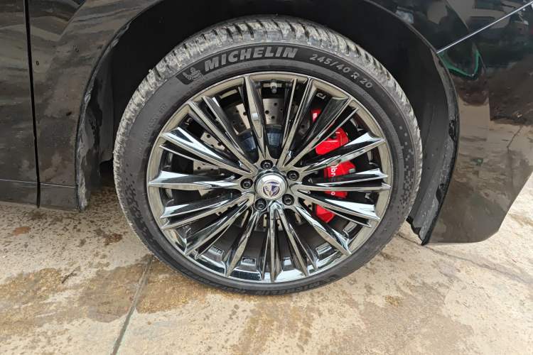 Used Toyota Alphard 2021 Dual-Engine 2.5L Prestige Edition Right Front Wheel Hub