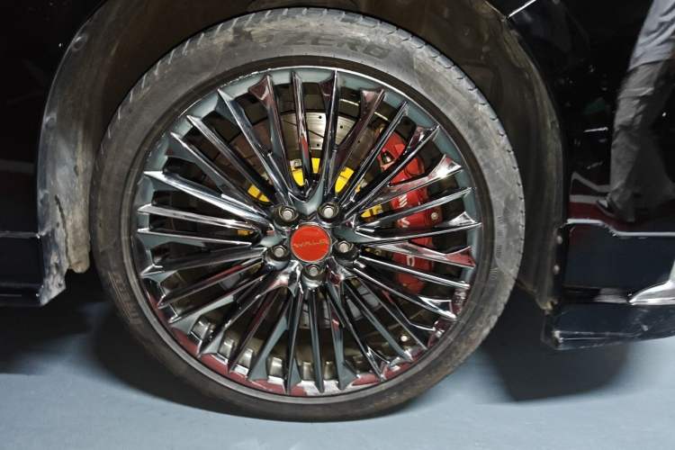 Used Toyota Alphard 2021 Dual-Engine 2.5L Luxury Edition Right Front Wheel Hub