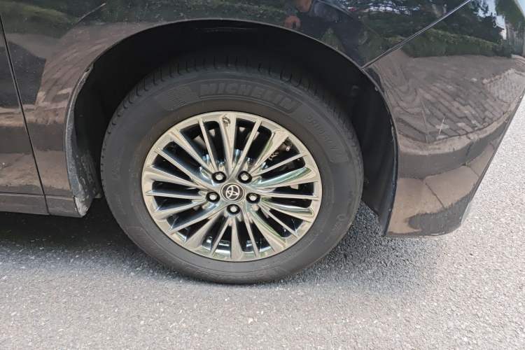 Used Toyota Alphard 2021 Dual-Engine 2.5L Prestige Edition Right Front Wheel Hub
