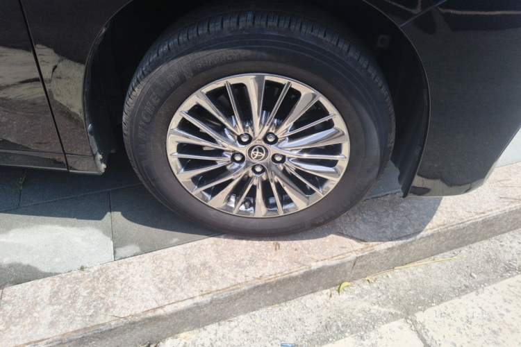 Used Toyota Alphard 2021 Dual-Engine 2.5L Luxury Edition Right Front Wheel Hub