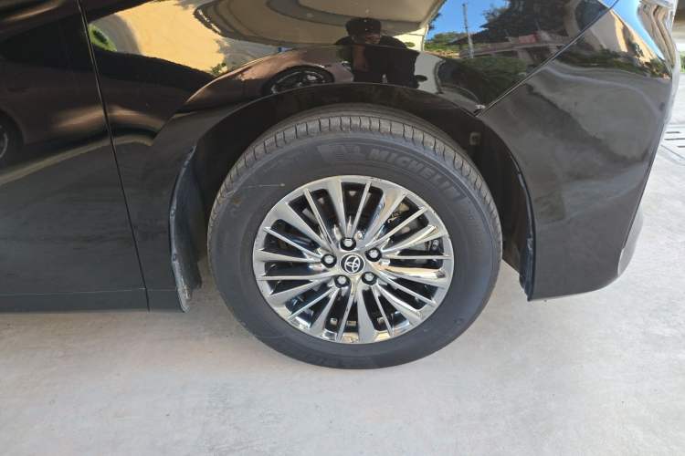 Used Toyota Alphard 2021 Dual-Engine 2.5L Prestige Edition Right Front Wheel Hub