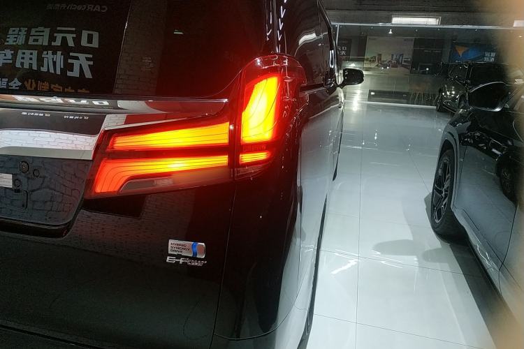 Used Toyota Alphard 2021 Dual-Engine 2.5L Prestige Edition Right Rear Taillight