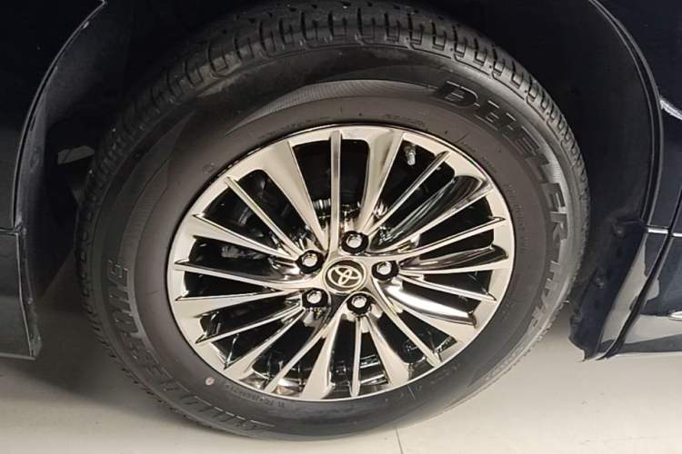 Used Toyota Alphard 2021 Dual-Engine 2.5L Luxury Edition Right Rear Wheel Hub