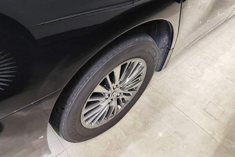 Used Toyota Alphard 2021 Dual-Engine 2.5L Luxury Edition Right Rear Wheel Hub