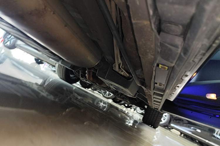 Used Toyota Alphard 2021 Dual-Engine 2.5L Luxury Edition Right Side Sill