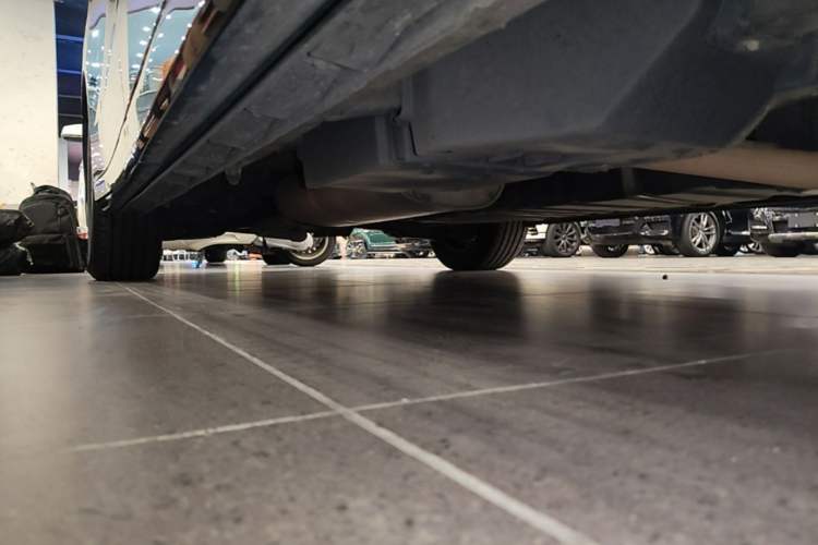 Used Toyota Alphard 2021 Dual-Engine 2.5L Luxury Edition Right Side Sill
