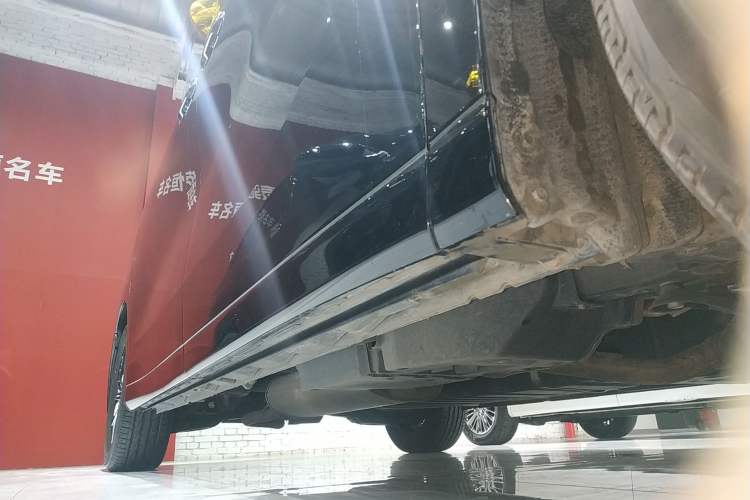 Used Toyota Alphard 2021 Dual-Engine 2.5L Prestige Edition Right Side Sill
