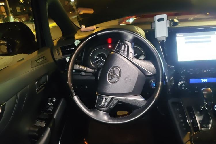 Used Toyota Alphard 2021 Dual-Motor 2.5L Premium Edition Steering Wheel