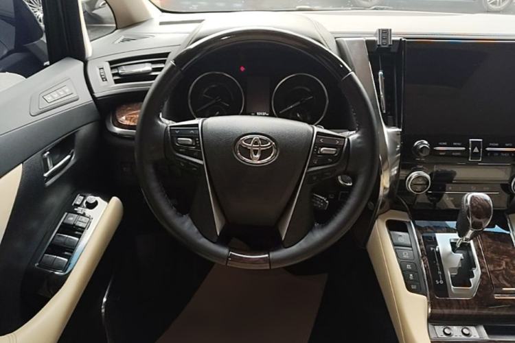 Used Toyota Alphard 2021 Dual-Engine 2.5L Luxury Edition Steering Wheel