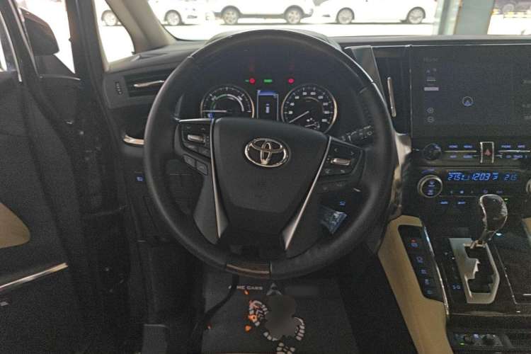 Used Toyota Alphard 2021 Dual-Engine 2.5L Luxury Edition Steering Wheel