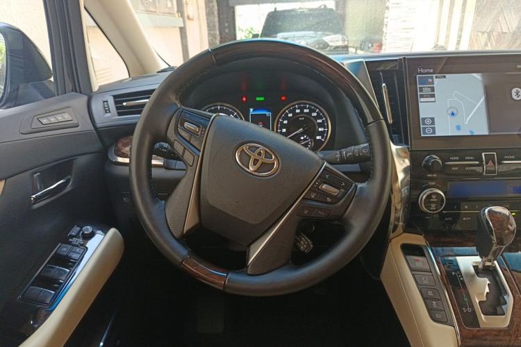 Used Toyota Alphard 2021 Dual-Engine 2.5L Luxury Edition Steering Wheel
