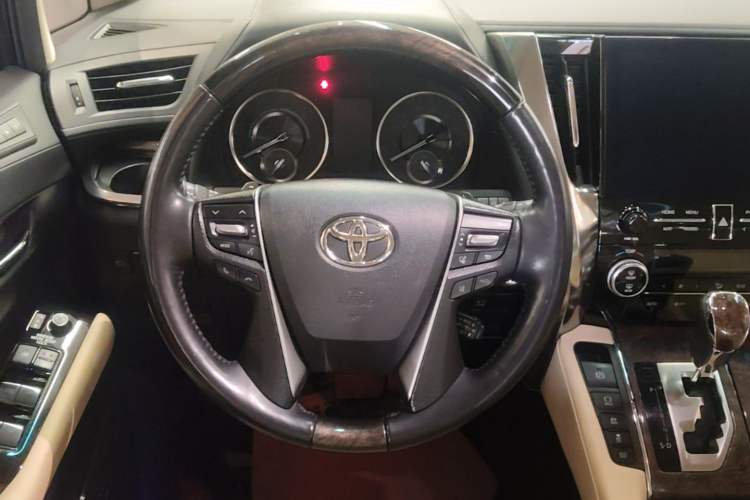 Used Toyota Alphard 2021 Dual-Engine 2.5L Prestige Edition Steering Wheel