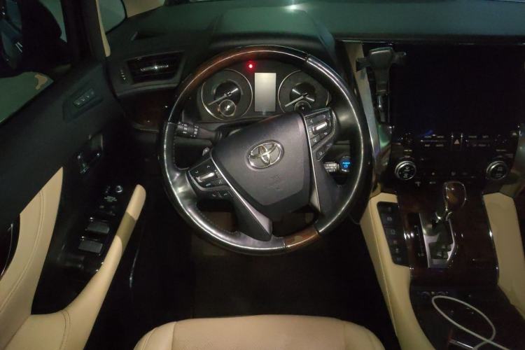 Used Toyota Alphard 2021 Dual-Engine 2.5L Luxury Edition Steering Wheel