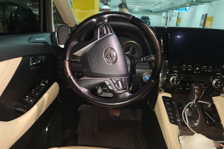 Used Toyota Alphard 2021 Dual-Engine 2.5L Prestige Edition Steering Wheel