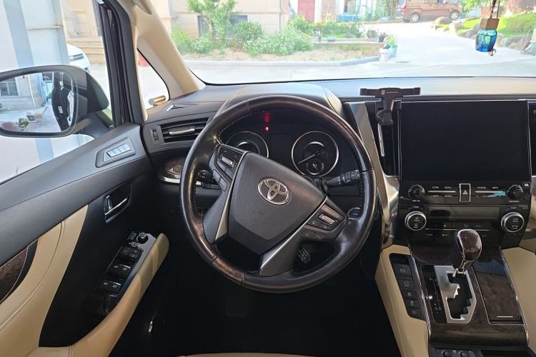 Used Toyota Alphard 2021 Dual-Engine 2.5L Prestige Edition Steering Wheel