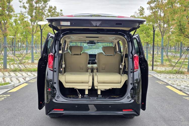 Used Toyota Alphard 2021 Dual-Engine 2.5L Prestige Edition Trunk