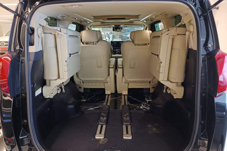 Used Toyota Alphard 2021 Dual-Engine 2.5L Prestige Edition Trunk