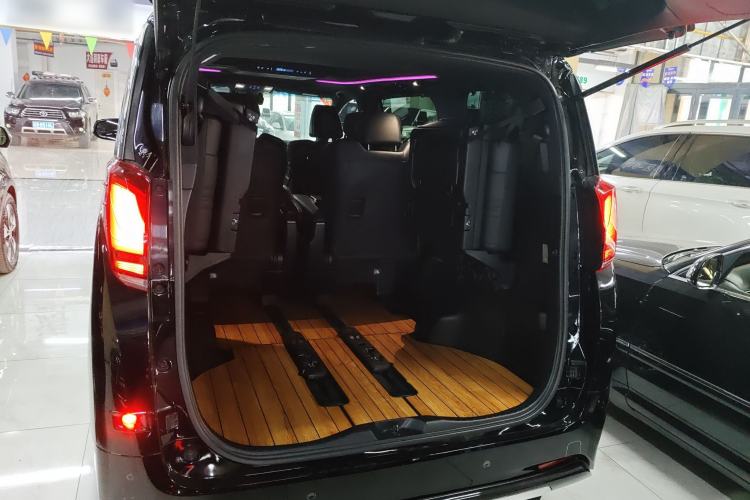 Used Toyota Alphard 2021 Dual-Motor 2.5L Premium Edition Trunk