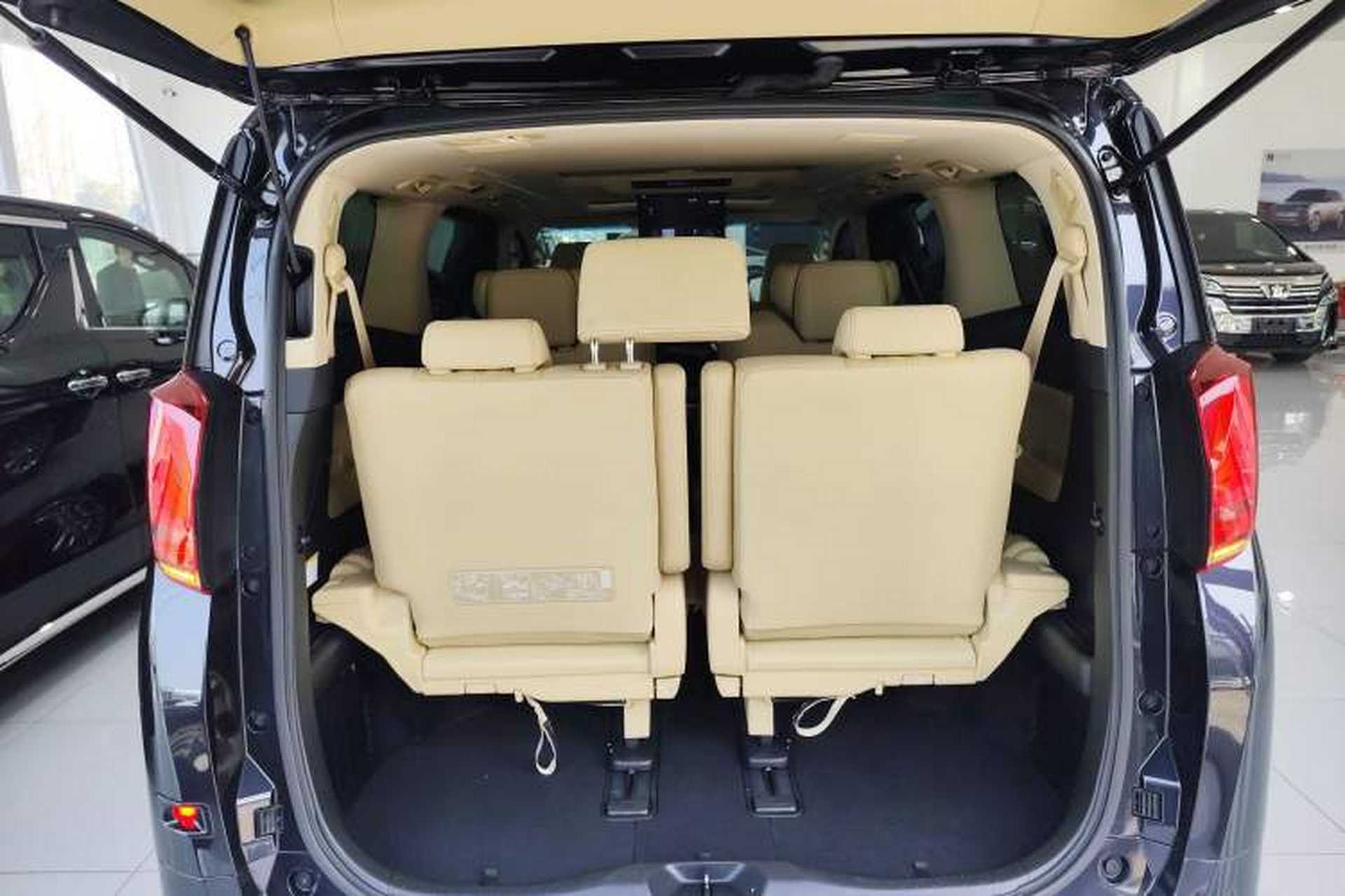 Used Toyota Alphard 2021 Dual-Motor 2.5L Premium Edition Trunk