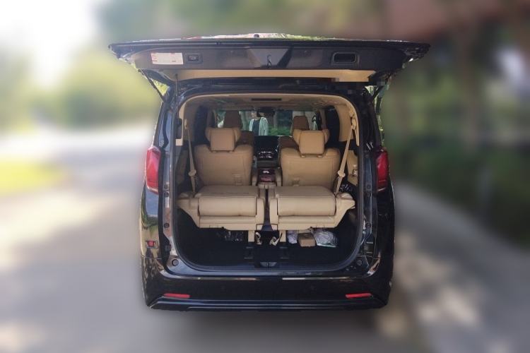 Used Toyota Alphard 2021 Dual-Engine 2.5L Luxury Edition Trunk